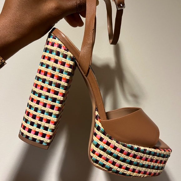 Steve Madden Summer Heels - Picture 2 of 2